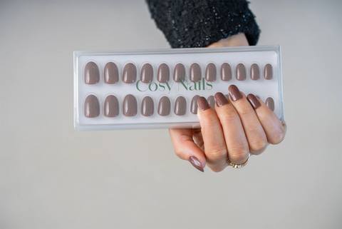 Press-On Nails Brun prune
