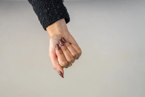 Press-On Nails Moka rose poisé